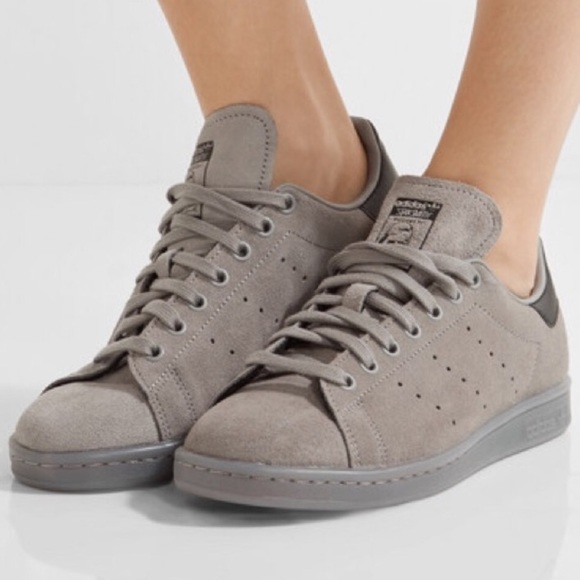 stan smith grey suede